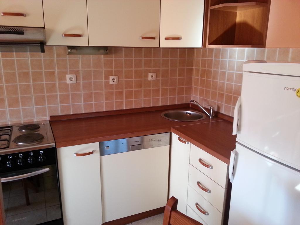 לומבארדה Apartments Sunce חדר תמונה