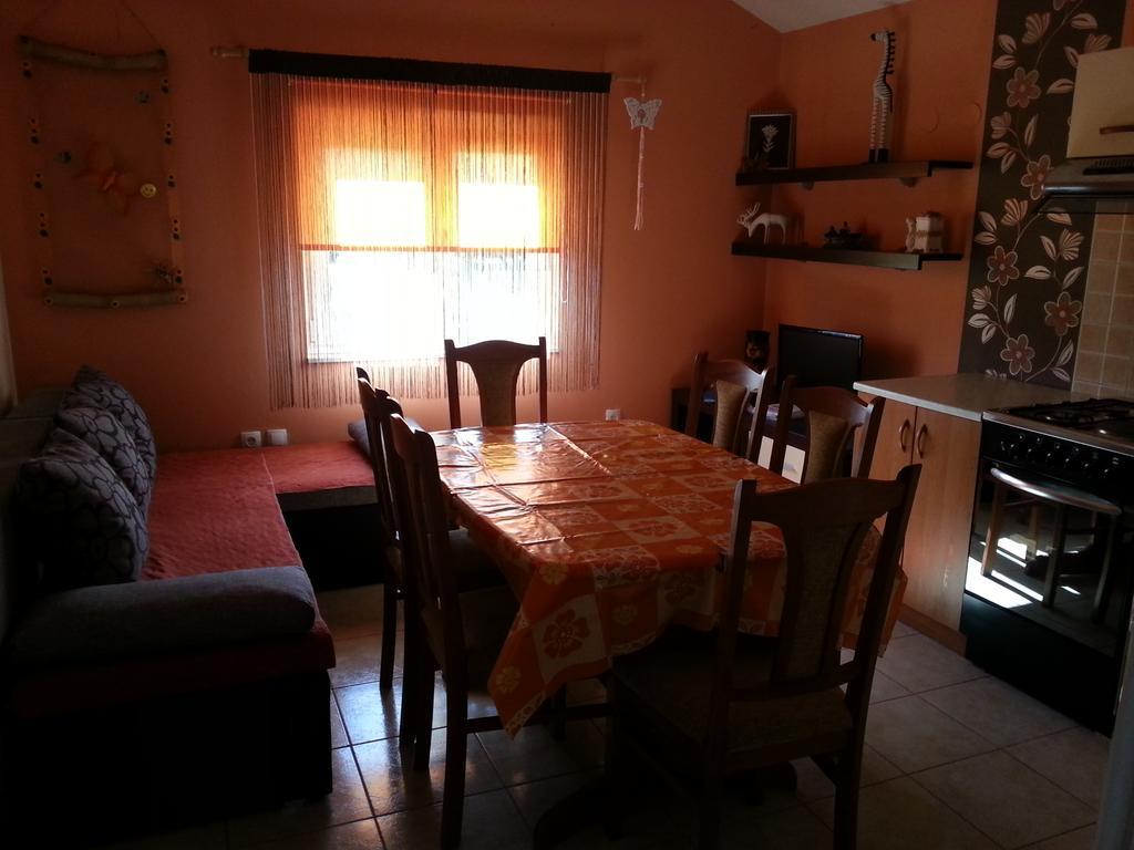 לומבארדה Apartments Sunce מראה חיצוני תמונה
