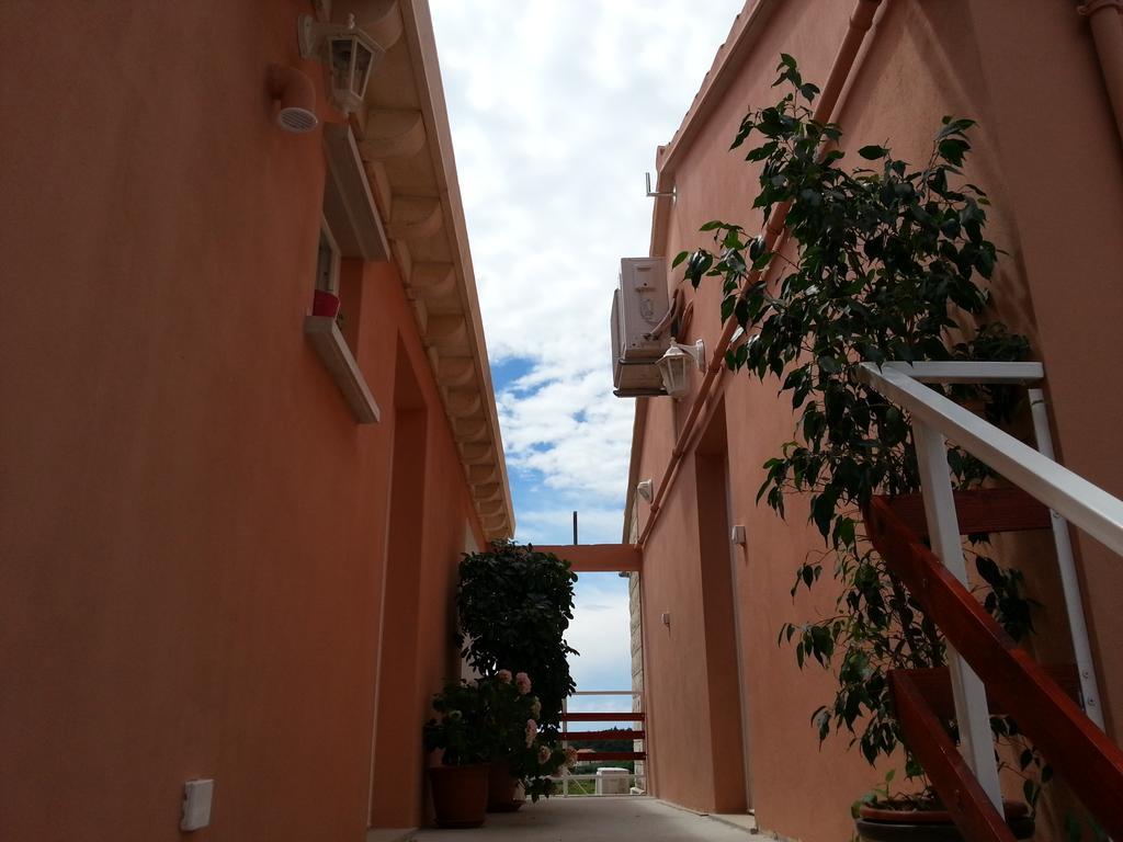 לומבארדה Apartments Sunce מראה חיצוני תמונה